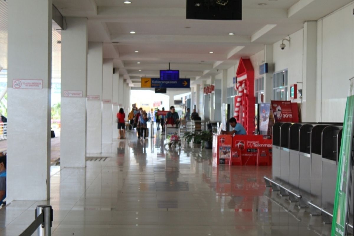 Bandara Raden Inten II Lampung  tunda pelayanan selama pandemi COVID-19