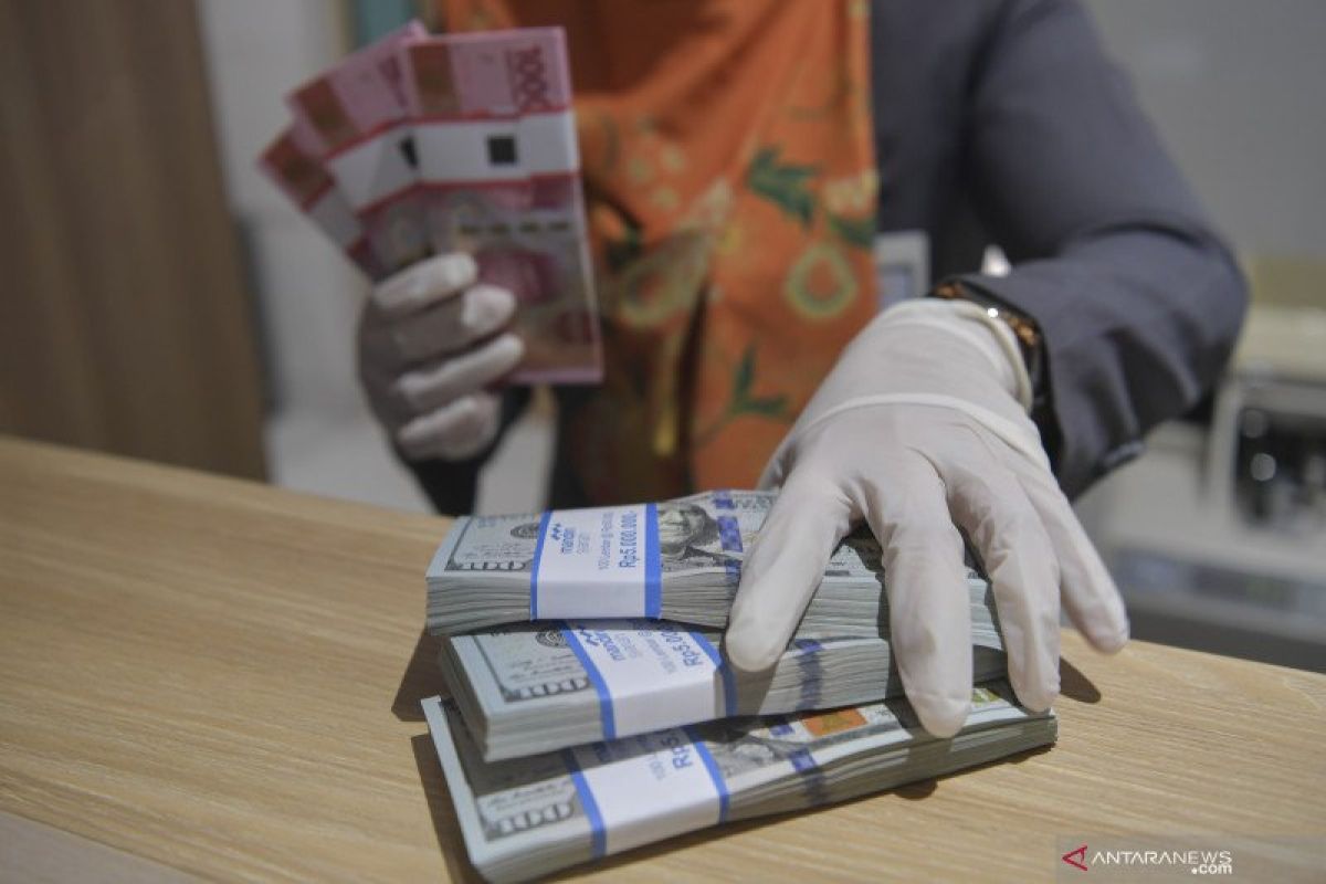 Rupiah Rabu pagi menguat 15 poin