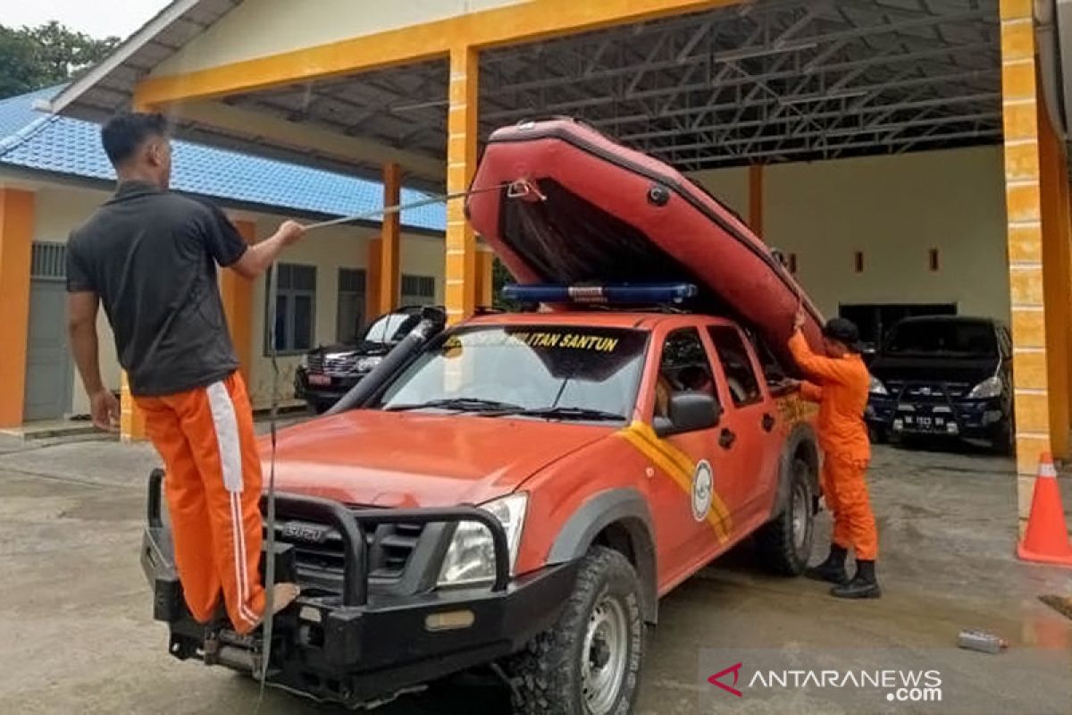 Basarnas: Dua nelayan di Nias Barat hilang saat memancing