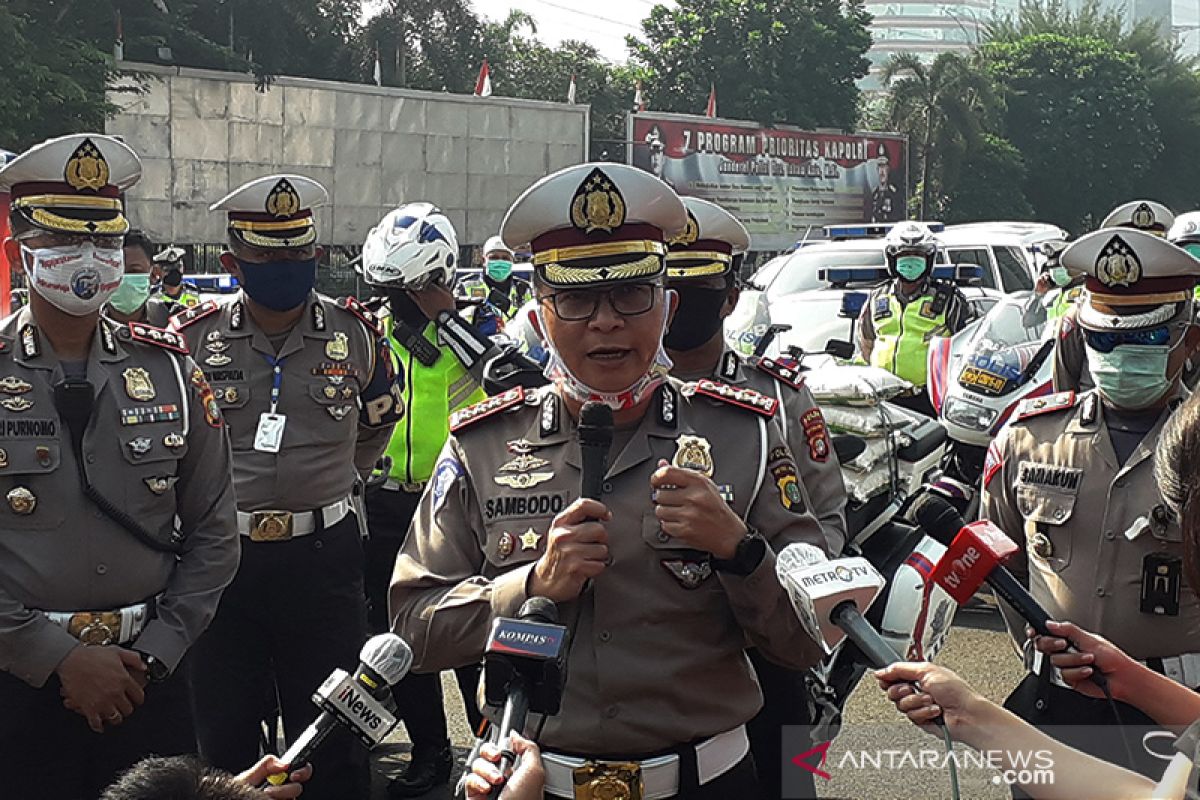 Polda Metro Jaya amankan 15 kendaraan travel di Cikarang Barat