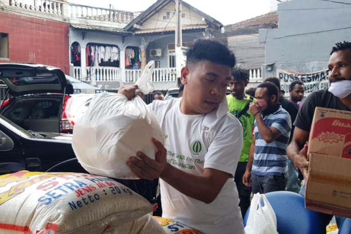 Mahasiswa Papua apresiasi bantuan bahan makanan dari Stafsus Presiden Billy Mambrasar