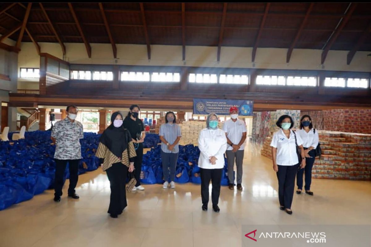 Sekolah Pariwisata gelar aksi peduli melawan COVID-19 saat Hardiknas