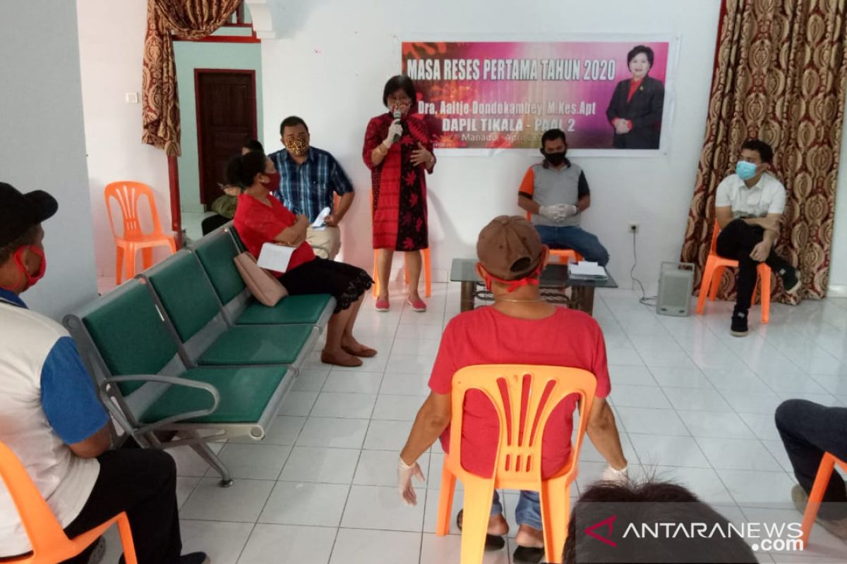 Ketua DPRD Manado gelar reses sambil sosialisasi pencegahan COVID-19