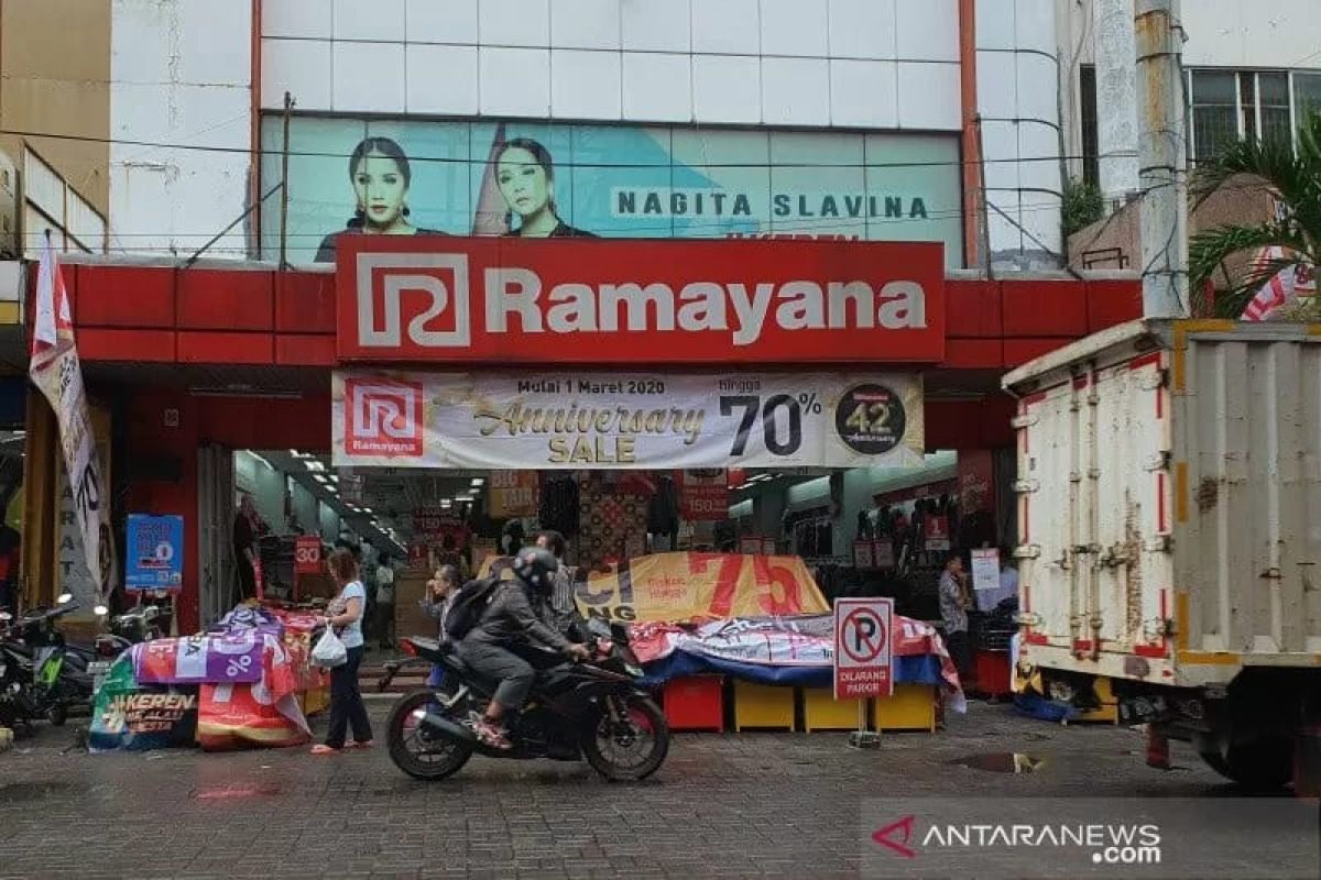 Belasan karyawan Ramayana Baturaja dirumahkan dampak COVID-19