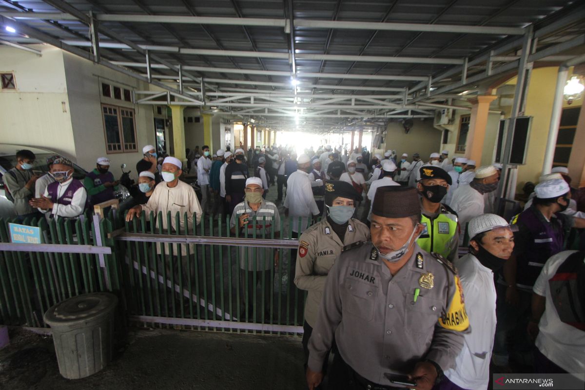 Masyarakat diimbau mendoakan dari rumah saja