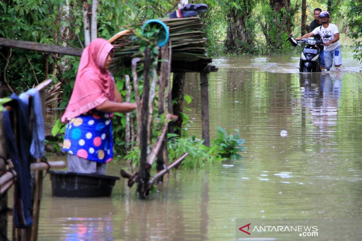 Banjir akibat tingginya intensitas hujan