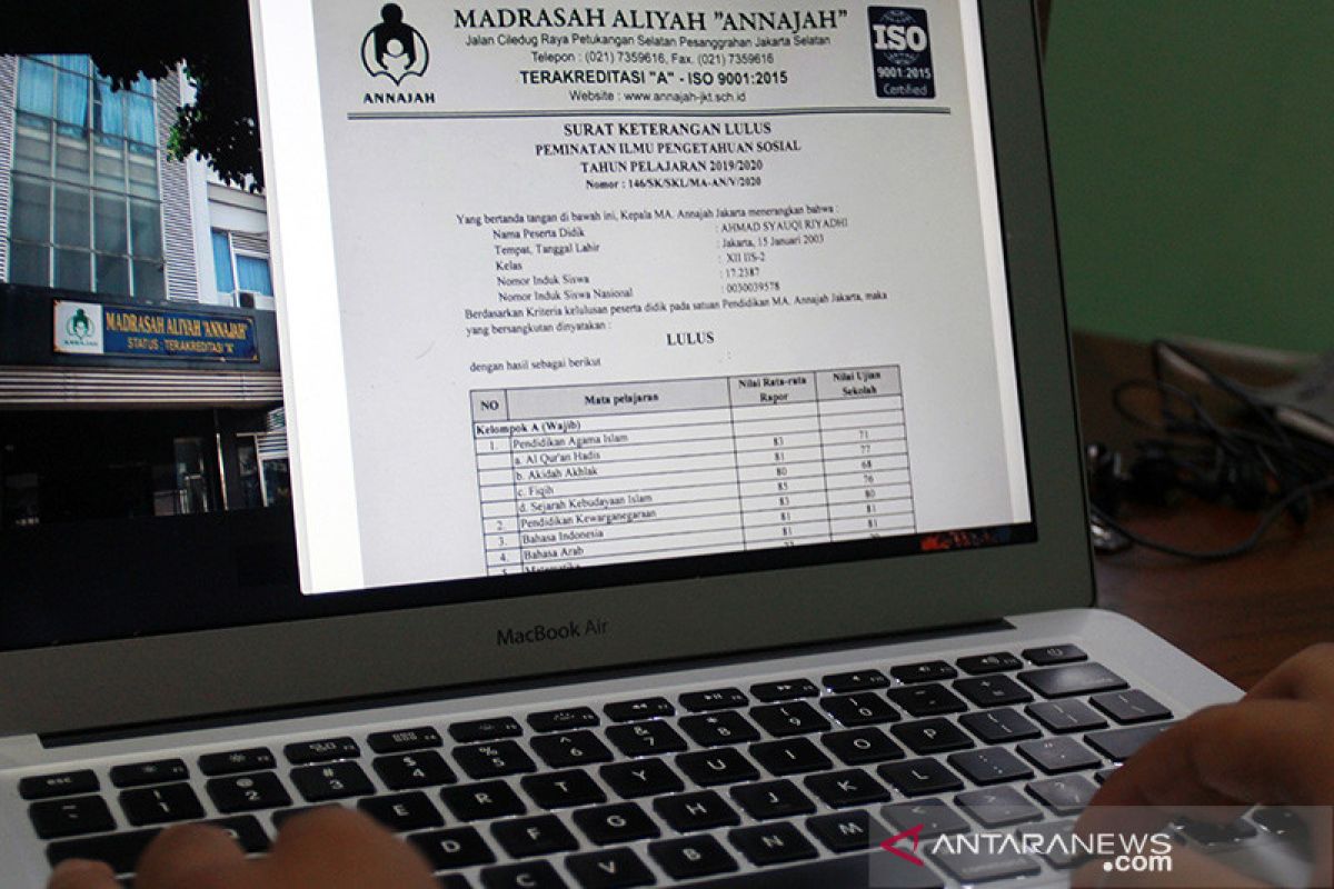 Disdik Kalbar umumkan kelulusan siswa SMA/SMK via daring