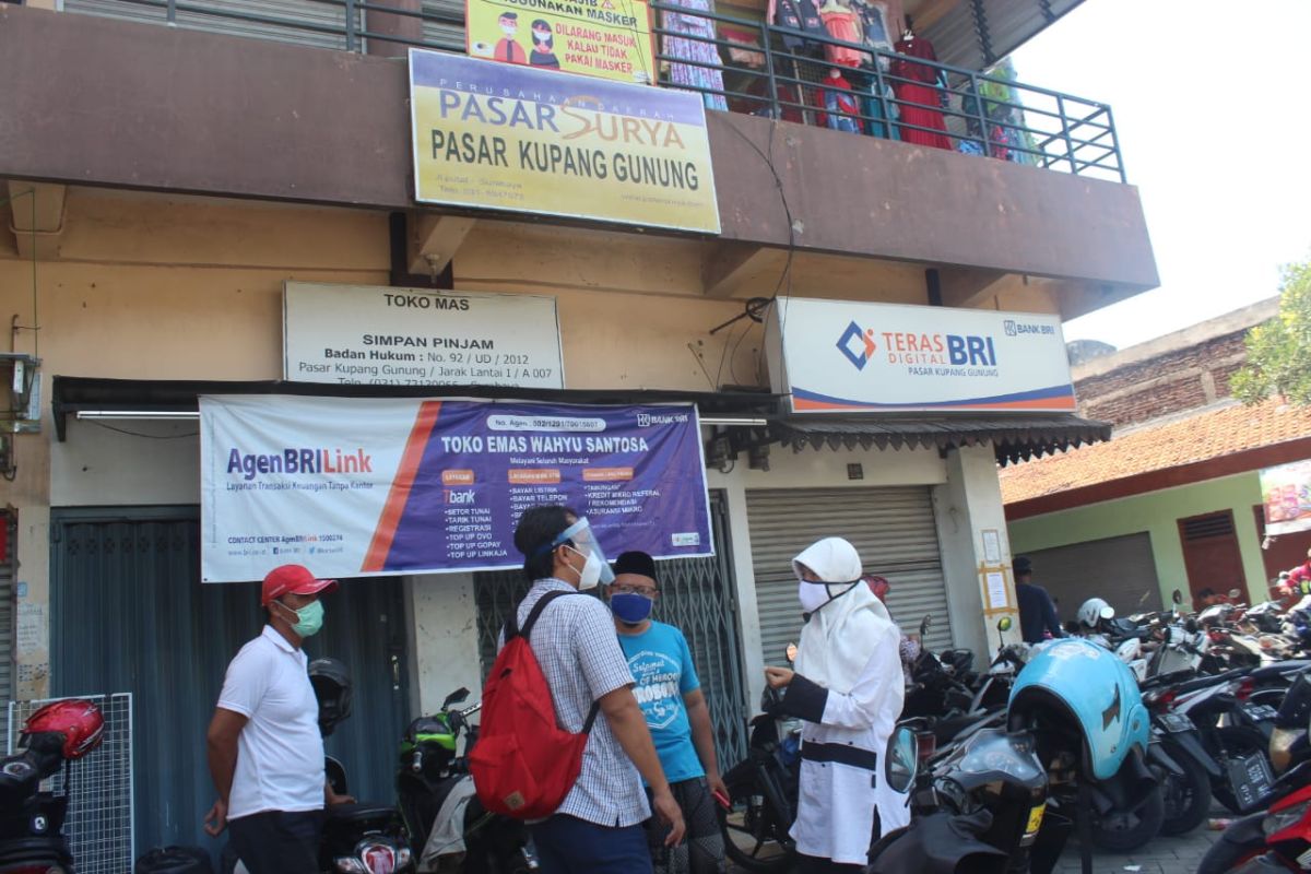 Dua pedagang positif COVID-19, Pasar Kupang Gunung Surabaya ditutup