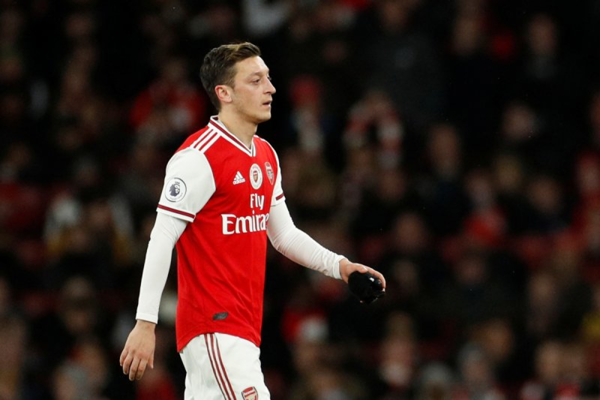 Ozil harus berikan yang terbaik untuk kembali ke tim inti