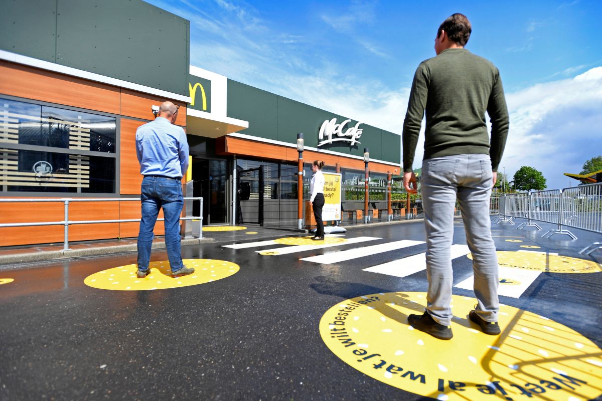 Kembali dibuka, McDonald's di Belanda berlakukan "social distancing"
