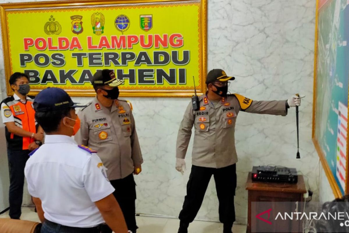 Polres Lampung Selatan putar balik ratusan kendaraan penumpang yang hendak menyeberang