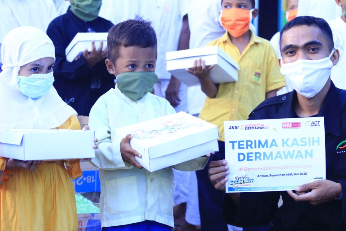 ACT-MRI Maluku bagikan 1.200 paket ifthar gratis untuk santri di Ambon