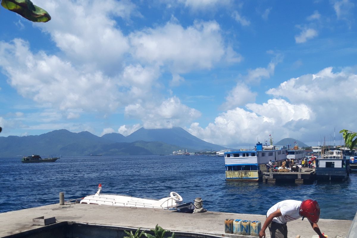 Dua perahu cepat  trayek Tobelo - Pulau Morotai dikenakan sanksi