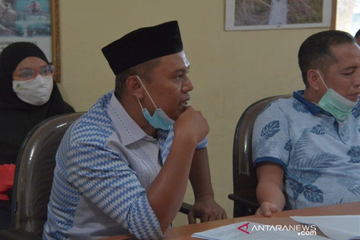 Anggota DPRD Riau minta pemprov perbaiki jalan rusak di Rohul