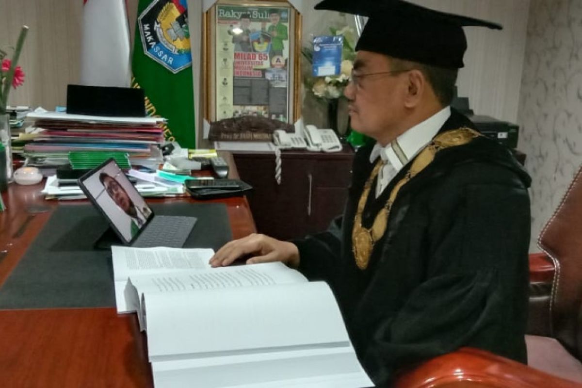 Badaruddin raih gelar doktor melalui ujian virtual