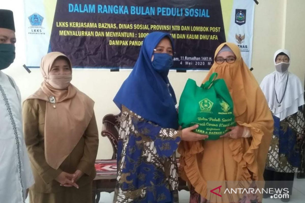 1000 dhuafa dan yatim piatu di NTB terima bantuan sembako