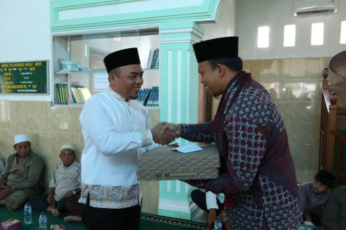 Bupati Labuhanbatu inginkan imam Masjid hafidz Qur'an