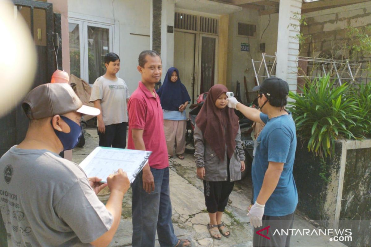 Moeldoko sebut COVID-19 bisa dihentikan jika warga bergotong royong