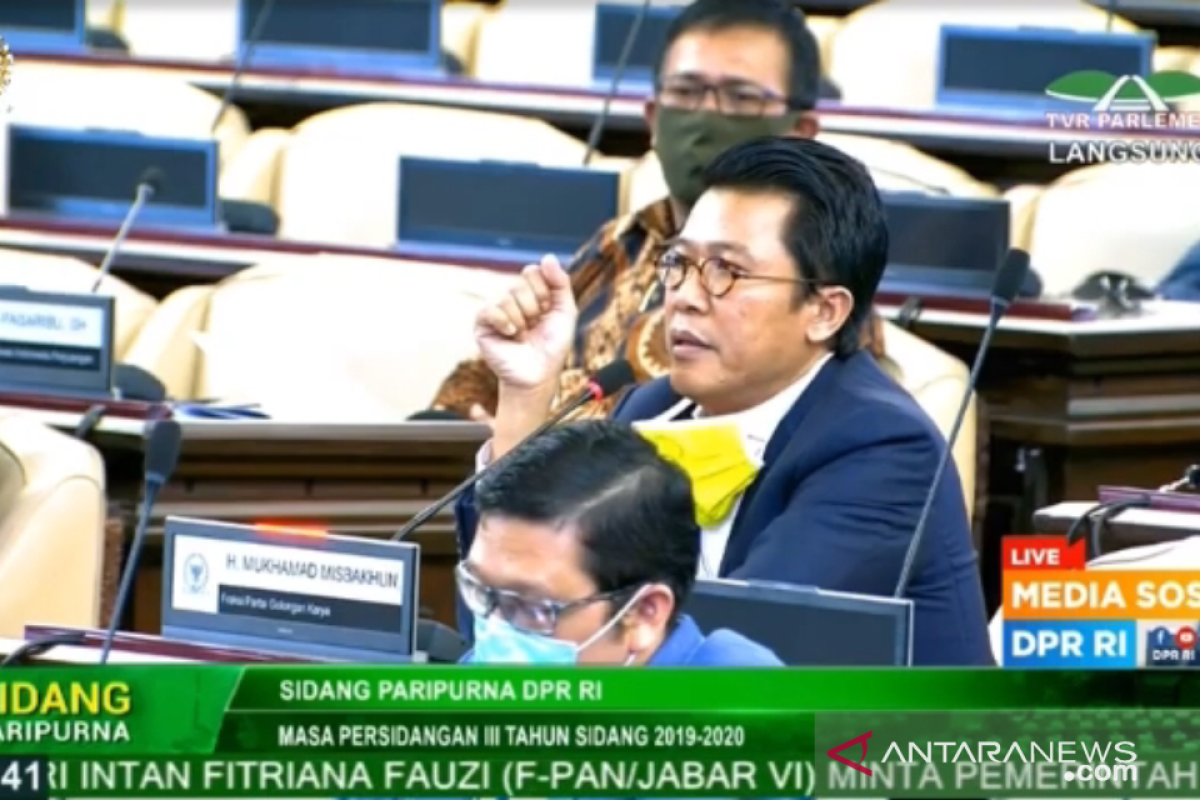 Golkar bela program Kartu Prakerja saat rapat paripurna