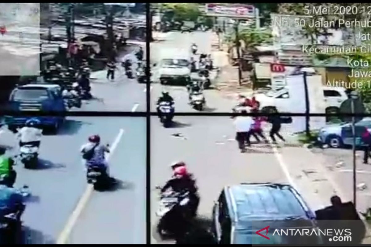 Polisi kejar bandit spesialis modus pecah kaca mobil