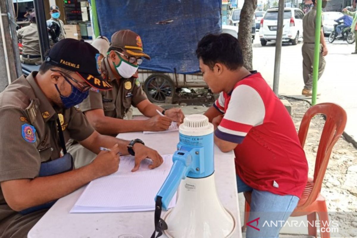 Satpol PP Tangerang catat 831 pelanggaran terkait PSBB