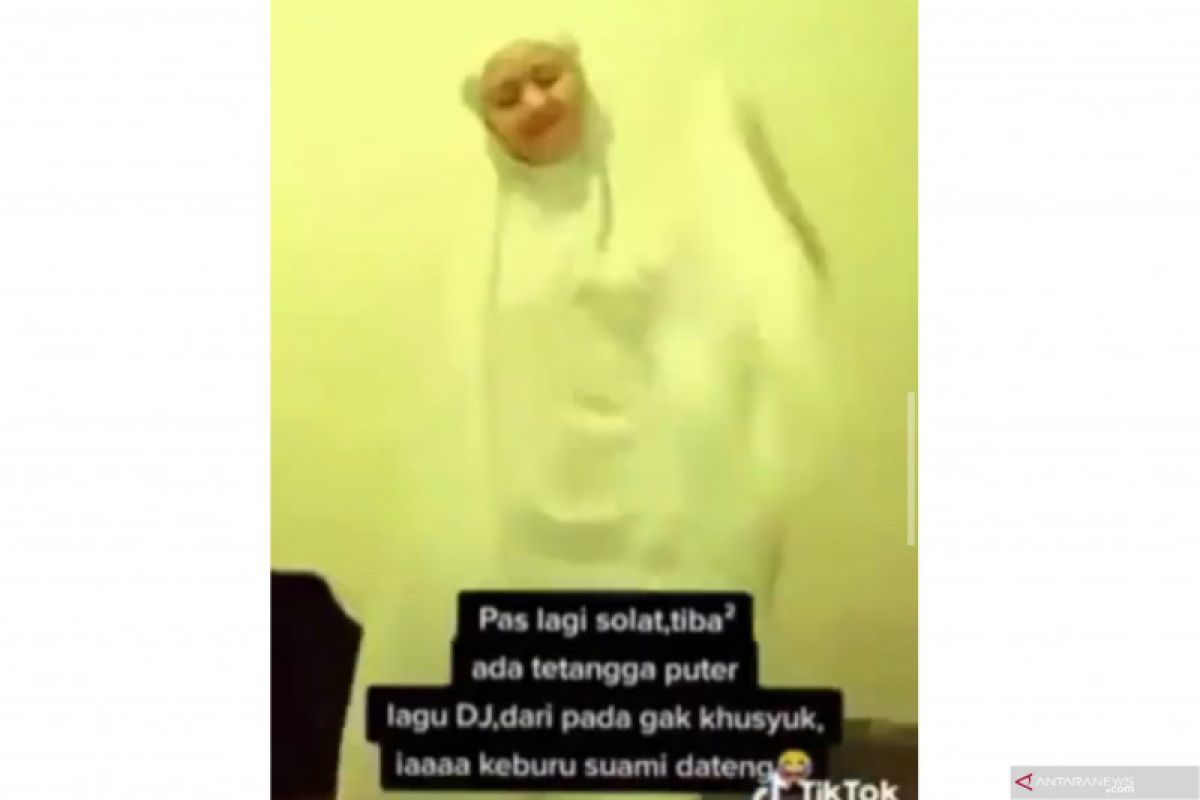 Video sholat diiringi musik dugem berjoget memakai mukena, seorang pria terancam 6 tahun penjara