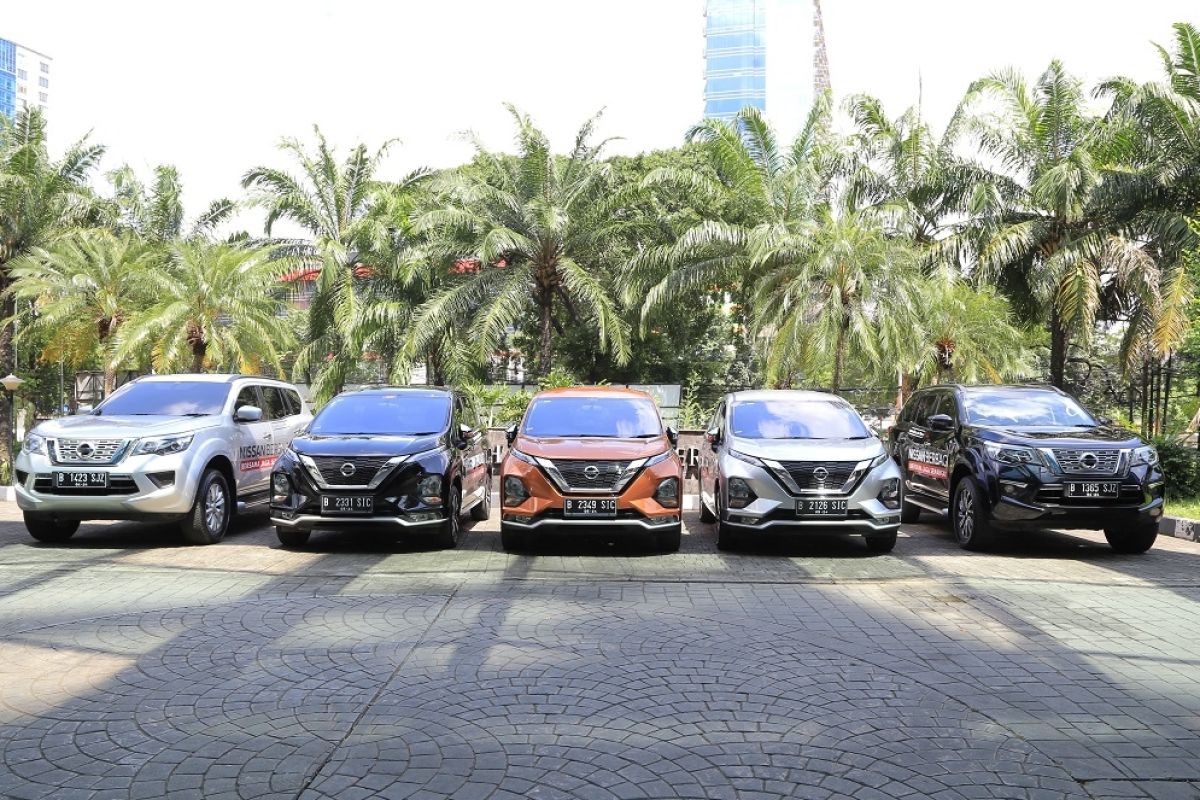 Nissan pinjamkan Terra dan Livina untuk operasional relawan COVID-19