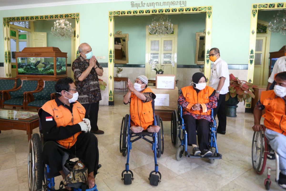 Pandemi, Yogyakarta salurkan bantuan asistensi penyandang disabilitas