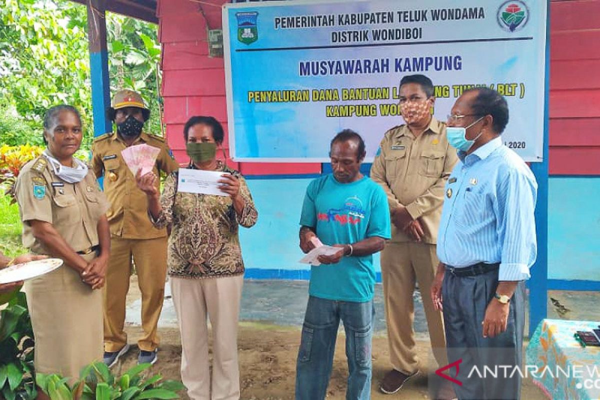 Kepala DPMK:Pemprov Papua Barat kawal penyaluran BLT Dana Desa cegah COVID-19