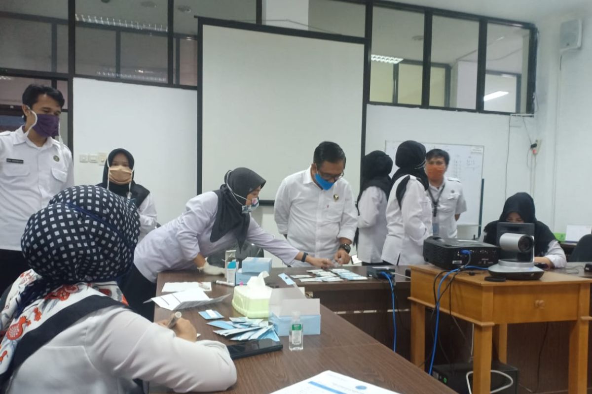 BNNP Sulsel gelar "rapid test" kepada seluruh stafnya