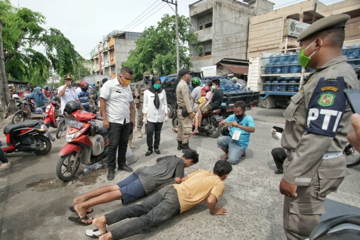 186 orang terjaring razia masker di Medan