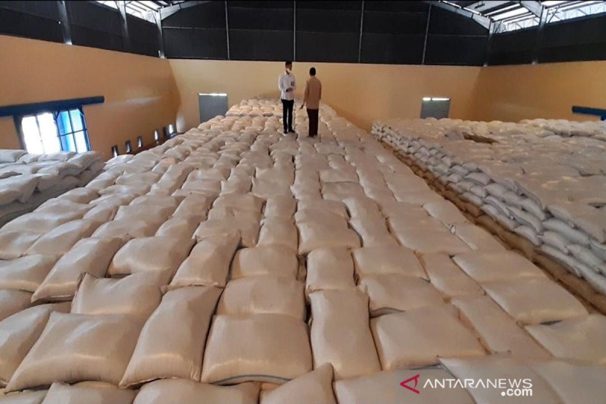 Bulog Surakarta targetkan pengadaan pangan mencapai 38.030 ton