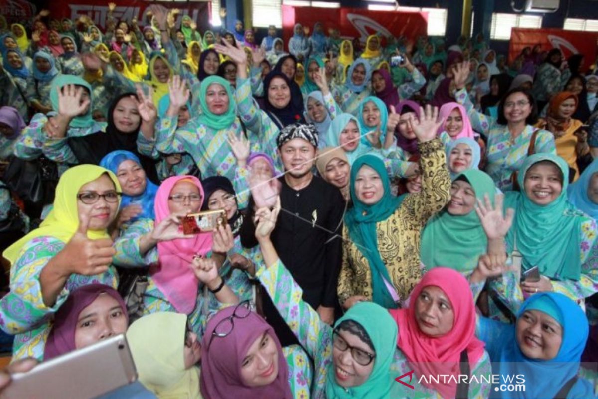 Pemkot Bogor beri makanan tambahan ibu hamil dan balita serta insentif tenaga kesehatan