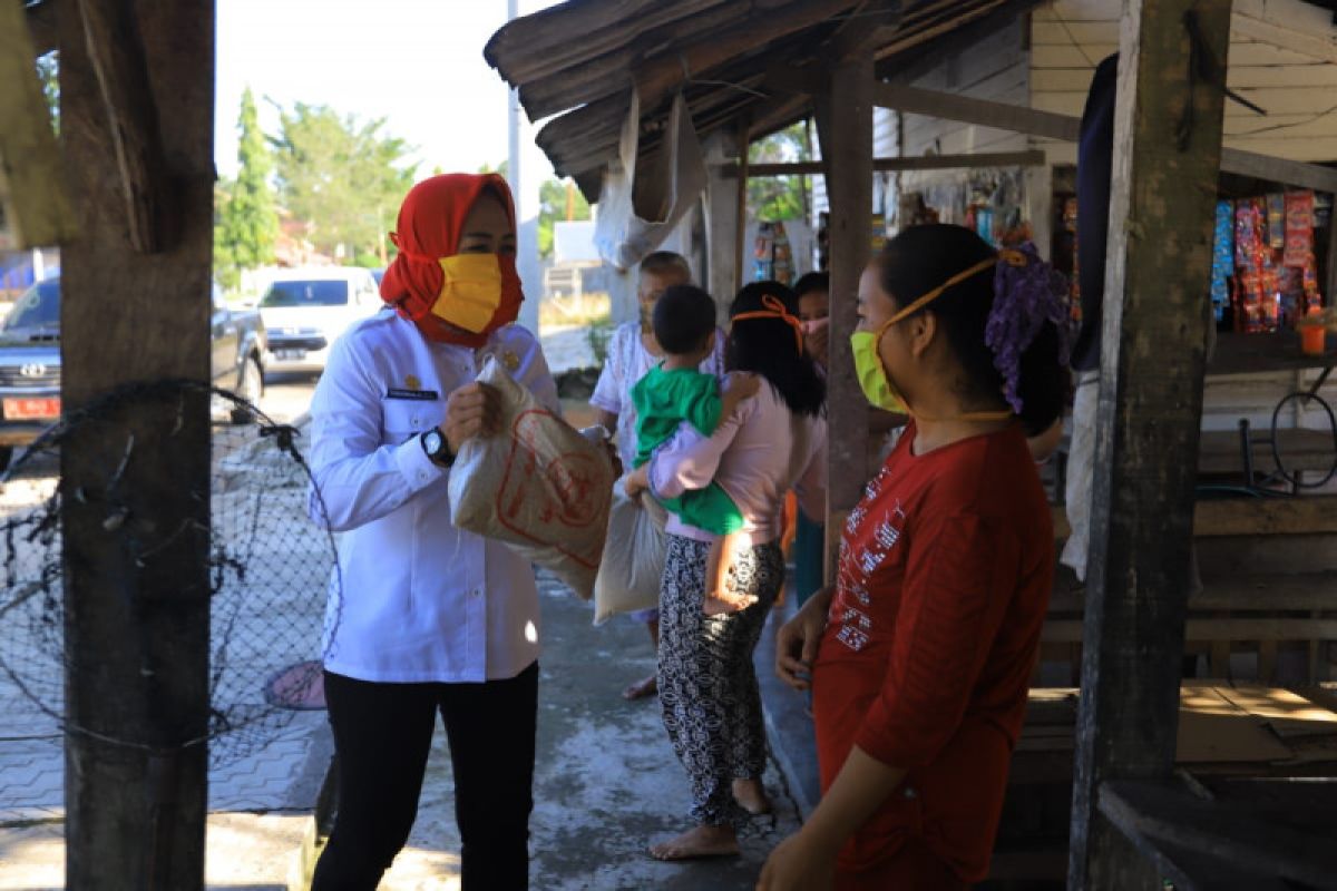 Bupati Tulang Bawang minta pemberian sembako tepat sasaran