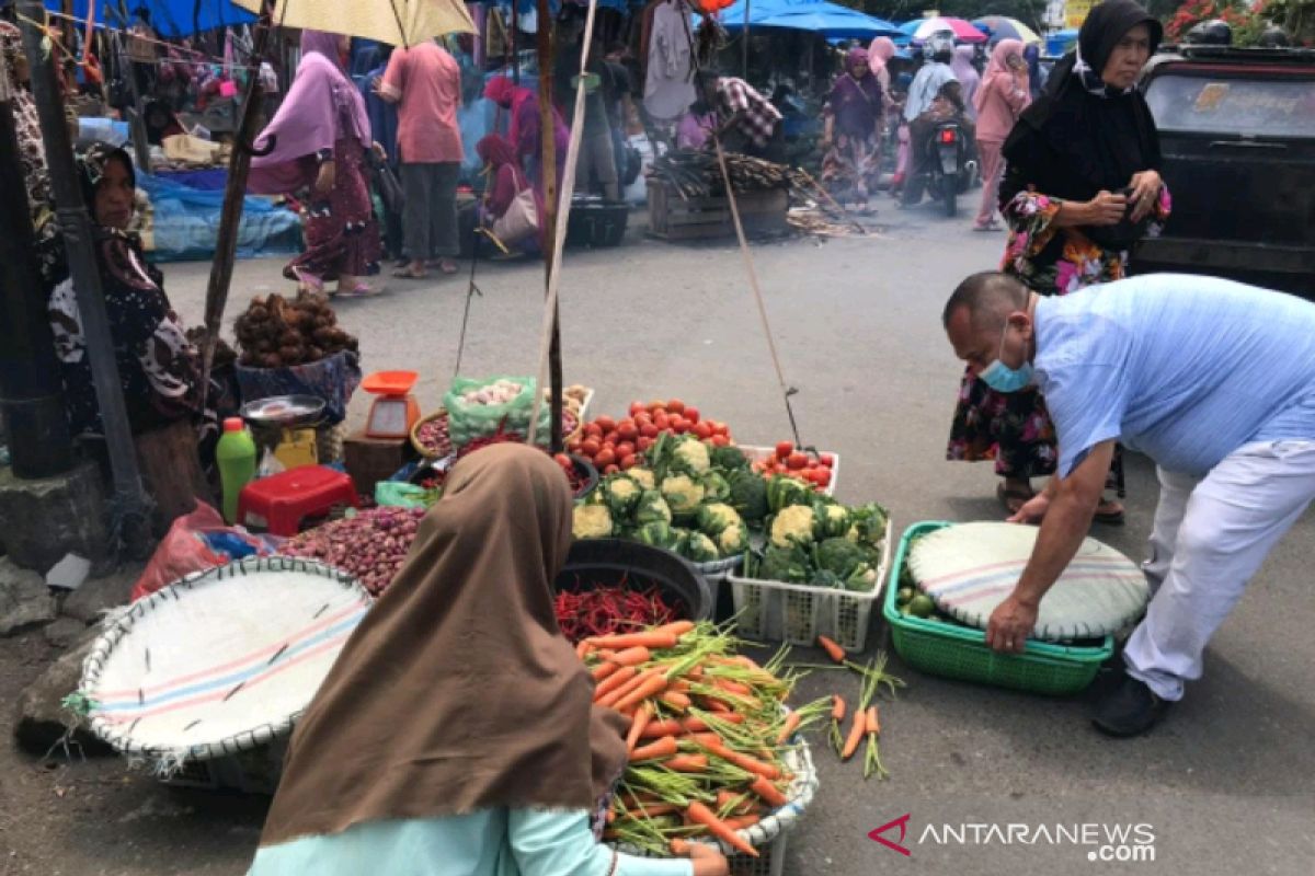 Untuk penataan, Pemkot Padangsidimpuan tertibkan PKL dan parkir liar