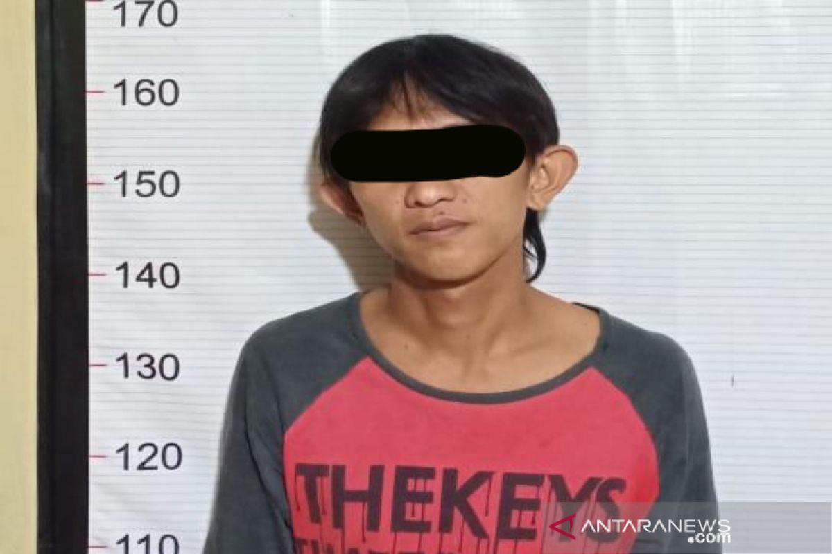 Usai menganiaya korban hingga tewas, tukang kayu ini langsung menyerahkan diri