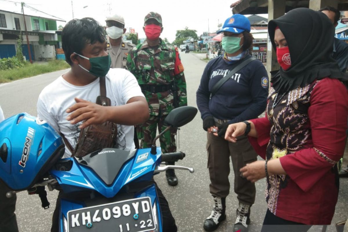 Wakil Wali Kota Palangka Raya tinjau aktivitas pos pantau COVID-19