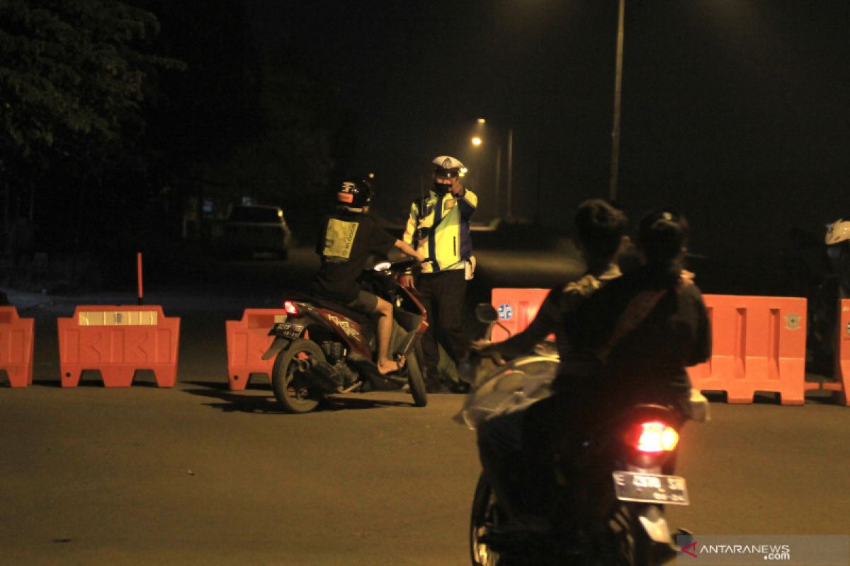 Polisi paksa 234 kendaraan putar balik di Bengkulu karena larangan mudik