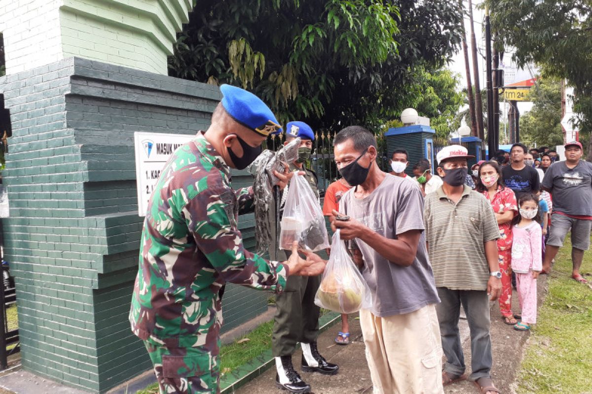 Denpom I/4 Padang edukasi masyarakat agar patuhi aturan PSBB