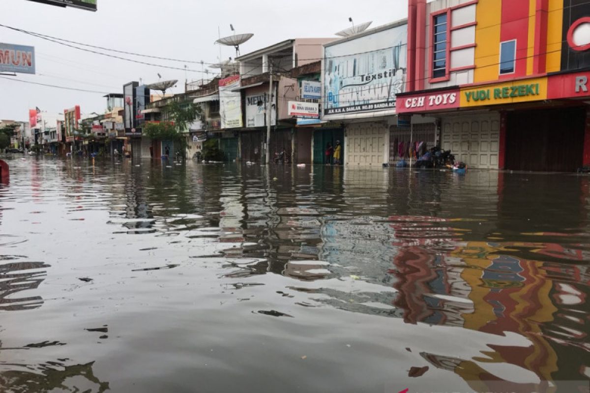 Warga Banda Aceh diimbau waspada banjir akibat intensitas hujan tinggi