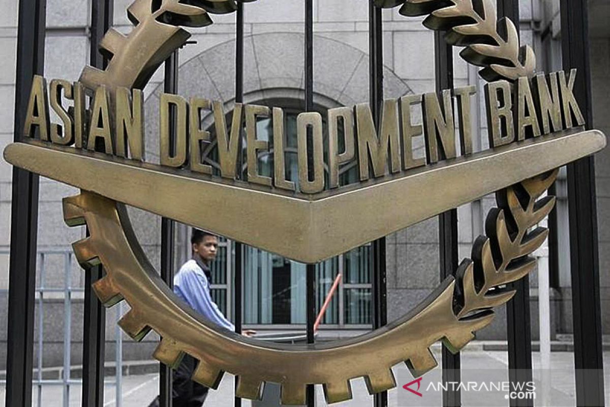 ADB proyeksikan ekonomi negara berkembang Asia terkontraksi 0,7 persen