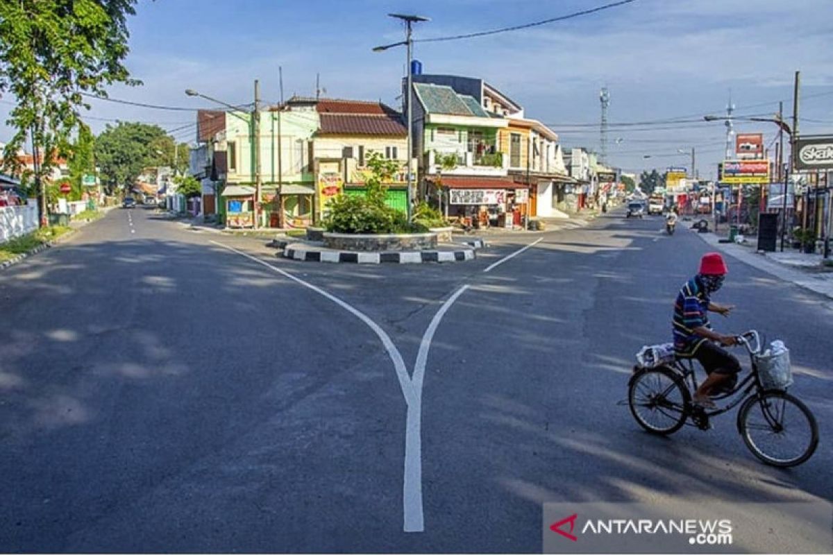 Belum ada sanksi pelanggaran PSBB Jawa Barat di Karawang