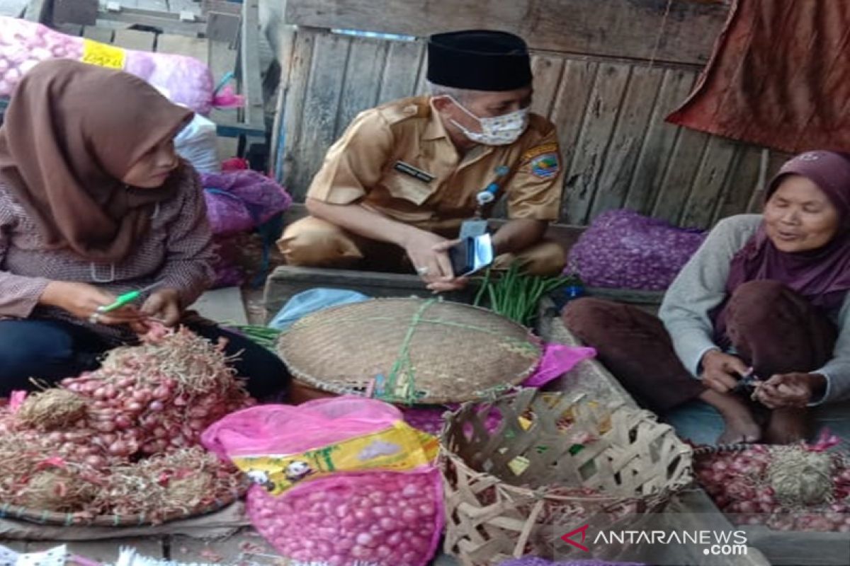 Harga bawang merah di wilayah Tanah Bumbu Rp60.000/kg