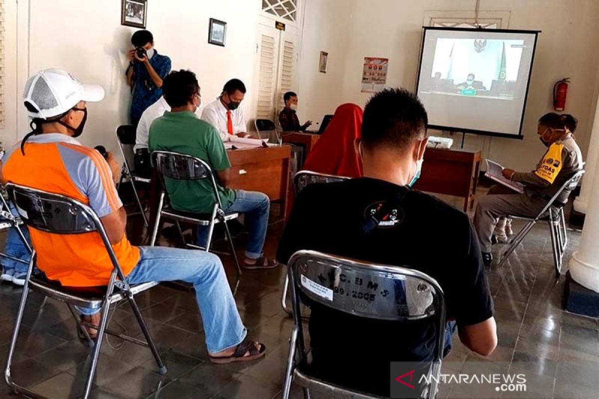 Belasan orang tak pakai masker jalani sidang tipiring di Kabupaten Banyumas