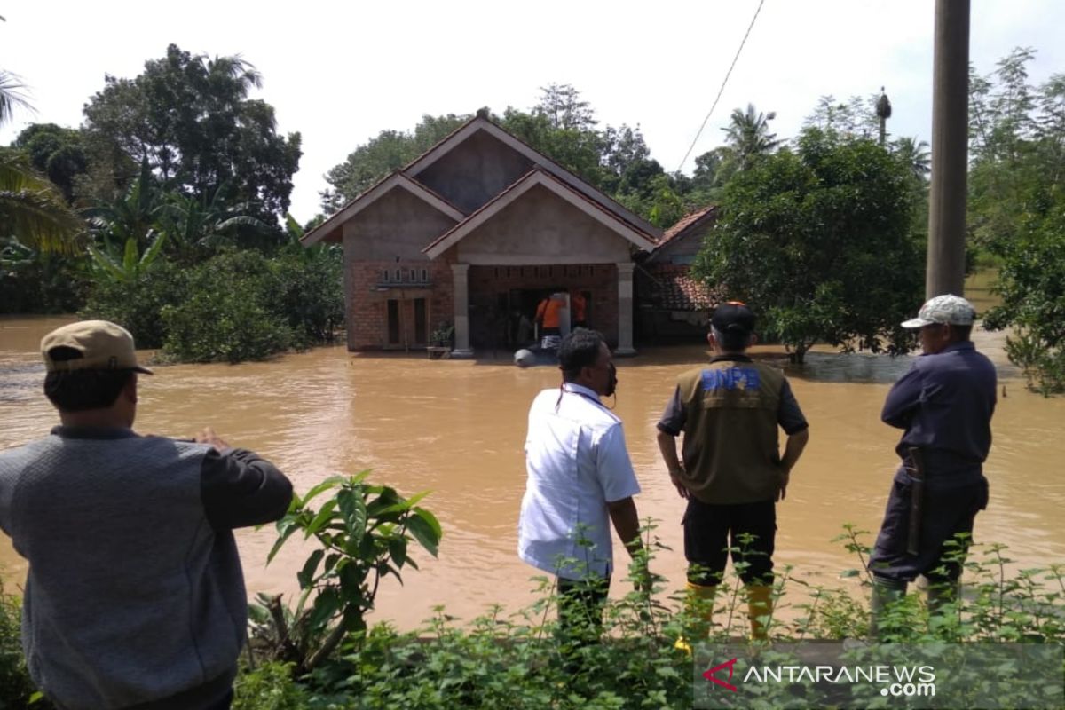 Banjir kiriman di OKU Timur meluas