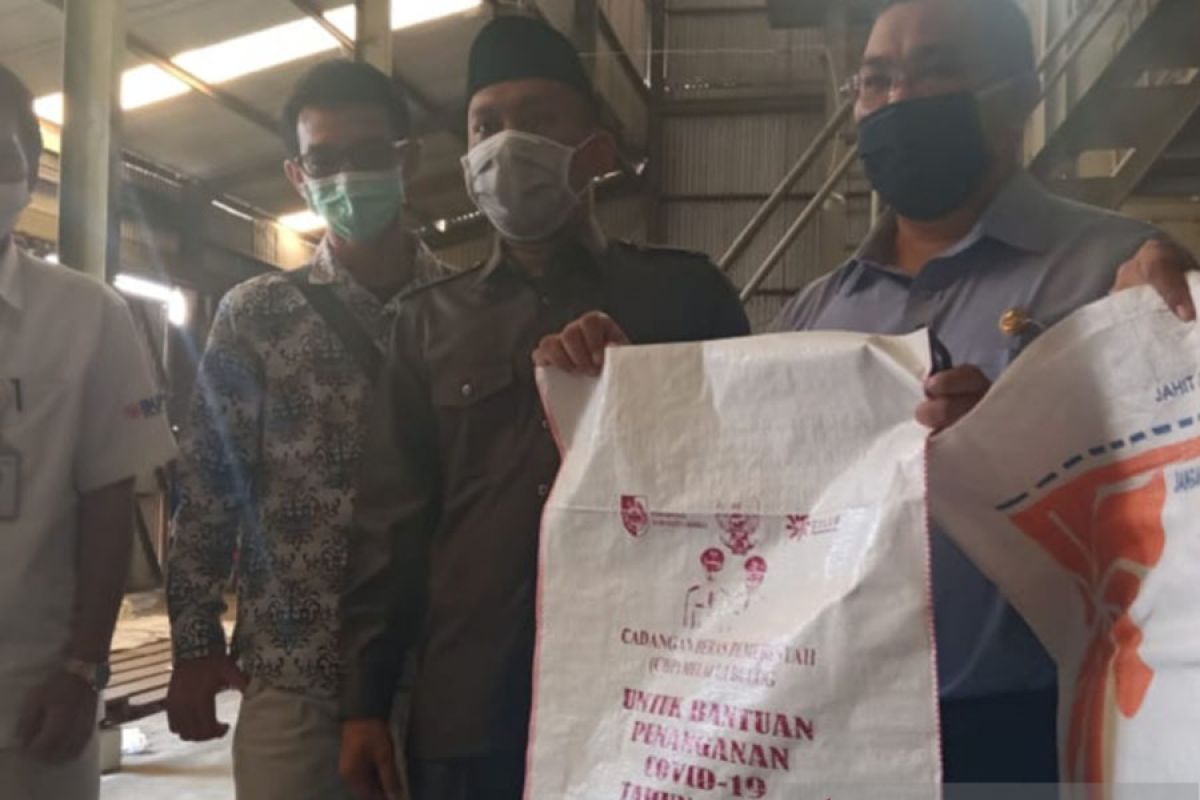 Bawaslu Jatim catat politisasi bansos COVID-19 terjadi di Jember