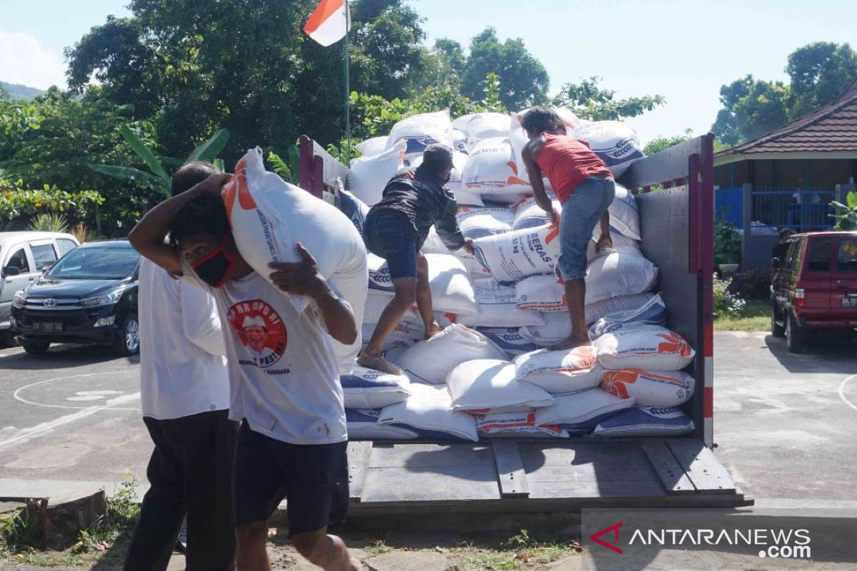 Buleleng gantikan beras yang rusak untuk warga Bondalem