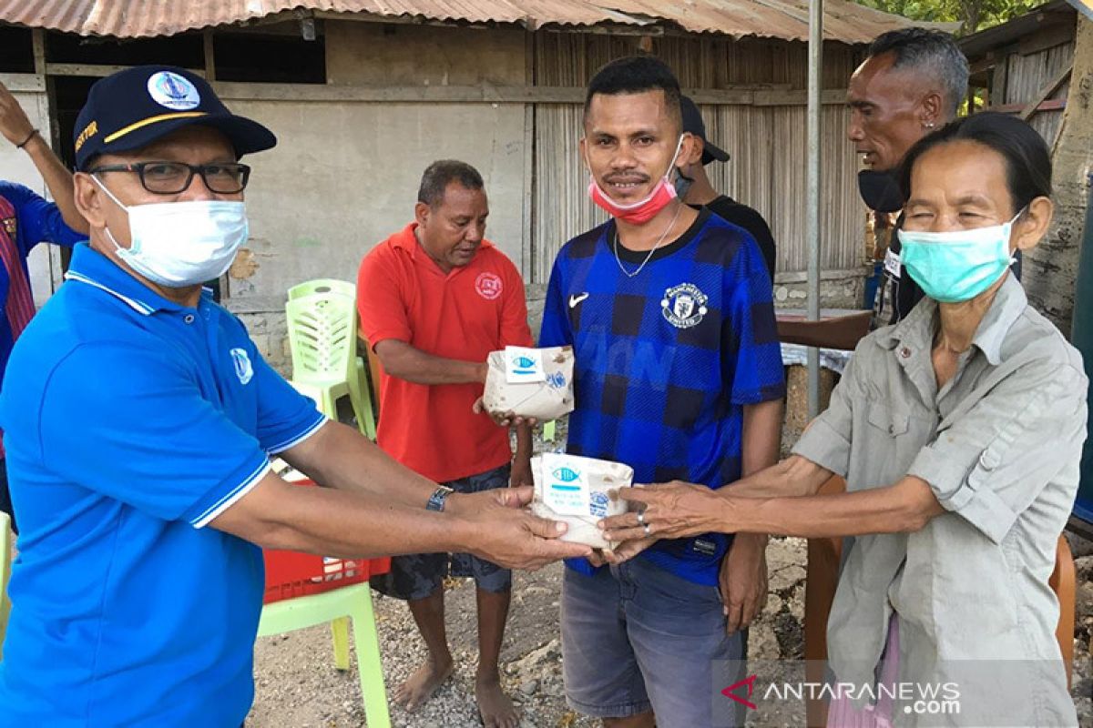 KKP bagikan nasi ikan untuk tingkatkan imunitas tangkal COVID-19