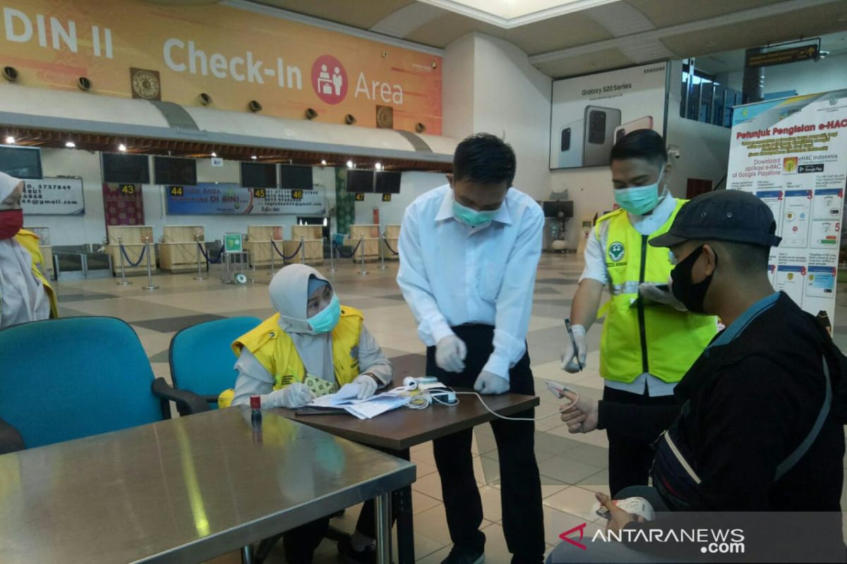 Batik Air terbang lagi dari Palembang, 45 orang penumpang jalani pemeriksaan super ketat