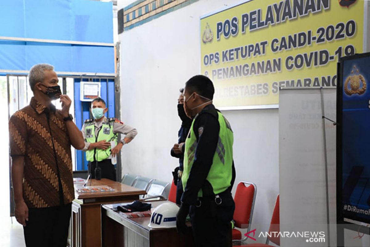 Ganjar cek Stasiun Tawang jelang pengoperasian KA luar biasa